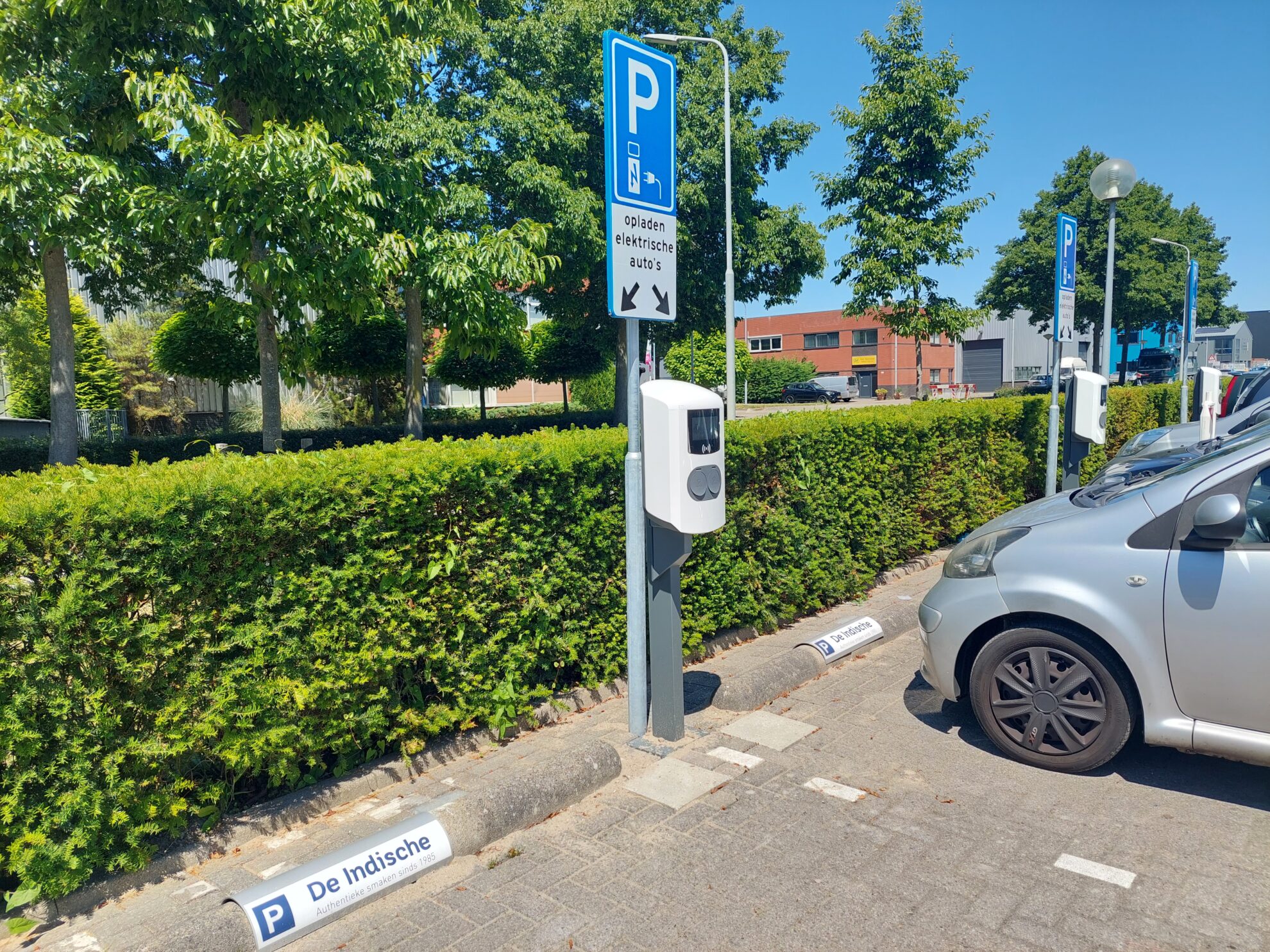 future-proof-aansluiting-met-elektrisch-laadplein-voor-de-indische/